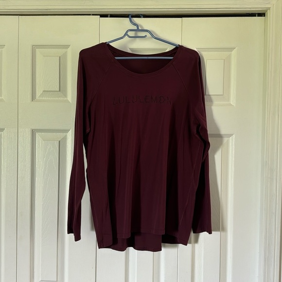 lululemon athletica Tops - Lululemon Burgundy Long Sleeve ❤️❤️